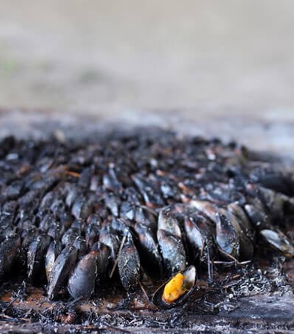 Hygge-barbecue-mussels-reci - Hygge hotel