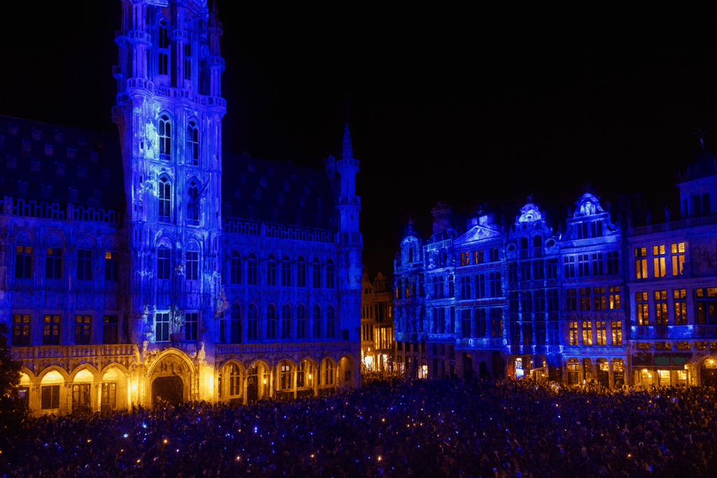 From 28 November 2025 to 4 January 2026, Brussels becomes a sparkling celebration of winter, experience Winter Wonders and return to the cozy embrace of Hygge Hotel.